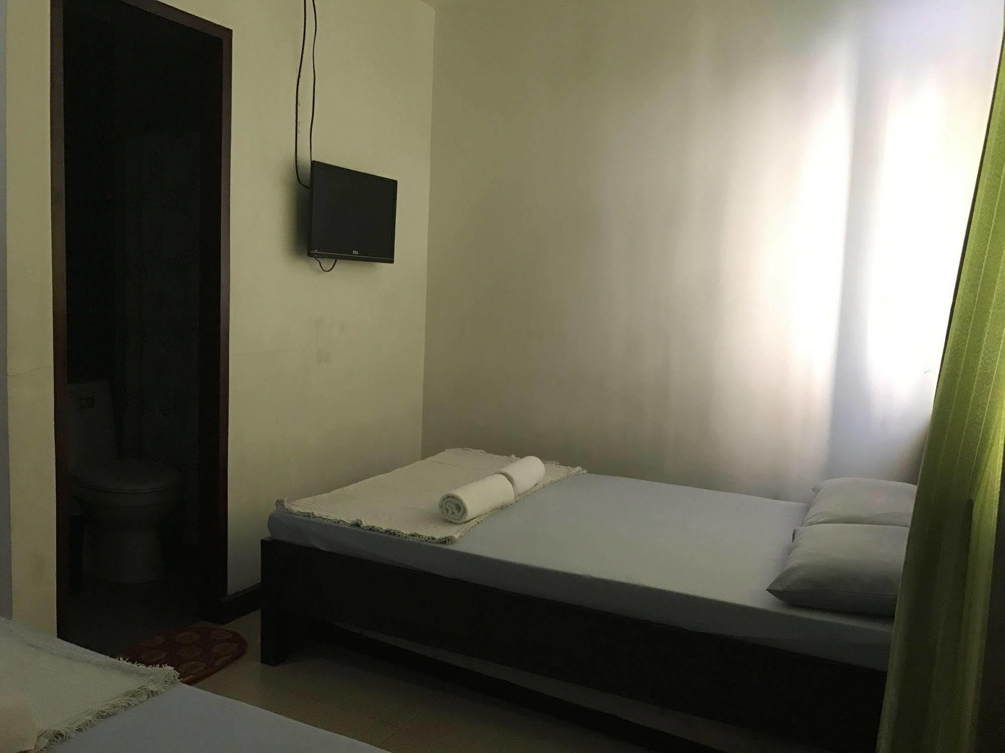 拉瓦格 兹乌尔旅馆酒店 外观 照片